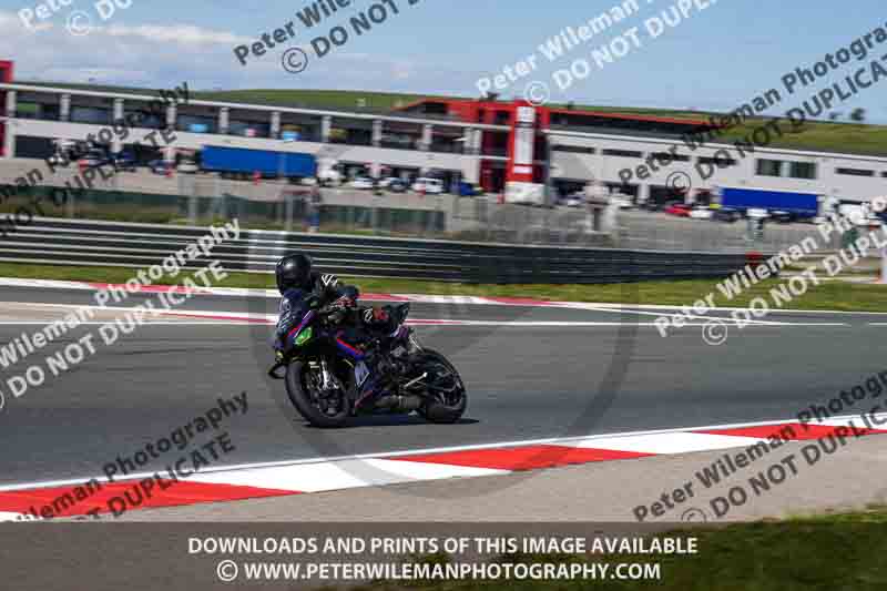 cadwell no limits trackday;cadwell park;cadwell park photographs;cadwell trackday photographs;enduro digital images;event digital images;eventdigitalimages;navarra;no limits trackdays;peter wileman photography;racing digital images;trackday digital images;trackday photos